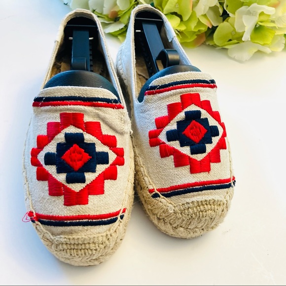 Soludos Shoes - Soludos beige/red/black tribal embroidered shoes